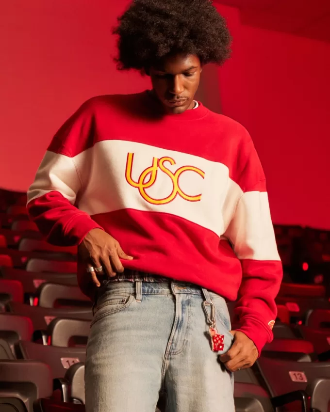 Boxy USC Graphic Crew Sweatshirt,Boxy USC Graphic Crew Sweatshirt Boxy USC Graphic Crew Sweatshirt,Boxy USC Graphic Crew Sweatshirt