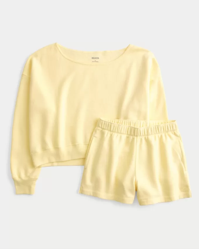 Easy Off-the-Shoulder Sweatshirt & Fleece Shorts Set,Easy Off-the-Shoulder Sweatshirt & Fleece Shorts Set Easy Off-the-Shoulder Sweatshirt & Fleece Shorts Set,Easy Off-the-Shoulder Sweatshirt & Fleece Shorts Set