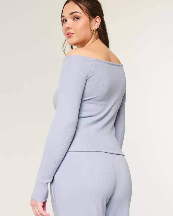 Gilly Hicks Wide V-Neck Top,Gilly Hicks Wide V-Neck Top Gilly Hicks Wide V-Neck Top,Gilly Hicks Wide V-Neck Top