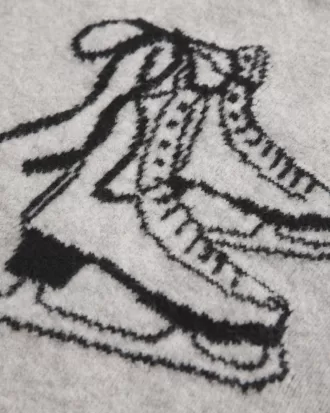 Hollister Comfy Cloud Ice Skates Graphic Crew Sweater,Hollister Comfy Cloud Ice Skates Graphic Crew Sweater Hollister Comfy Cloud Ice Skates Graphic Crew Sweater,Hollister Comfy Cloud Ice Skates Graphic Crew Sweater