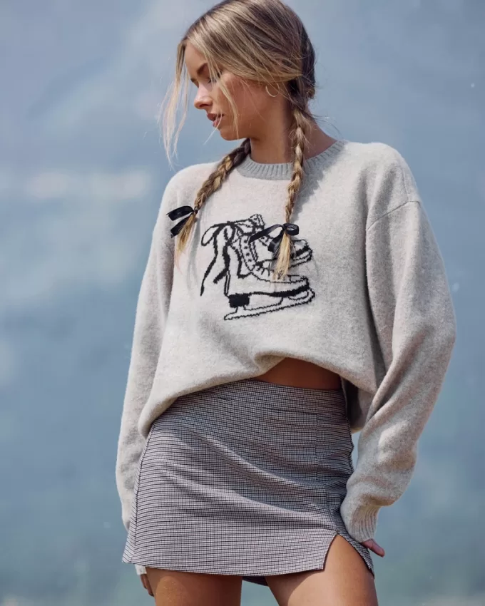 Hollister Comfy Cloud Ice Skates Graphic Crew Sweater,Hollister Comfy Cloud Ice Skates Graphic Crew Sweater Hollister Comfy Cloud Ice Skates Graphic Crew Sweater,Hollister Comfy Cloud Ice Skates Graphic Crew Sweater