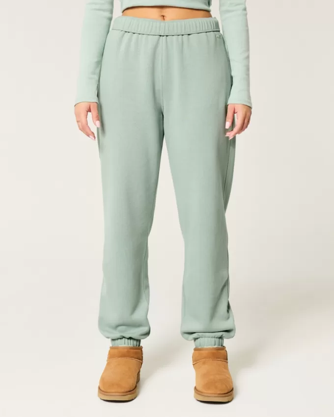 Hollister Feel Good Fleece Dad Joggers,Hollister Feel Good Fleece Dad Joggers Hollister Feel Good Fleece Dad Joggers,Hollister Feel Good Fleece Dad Joggers