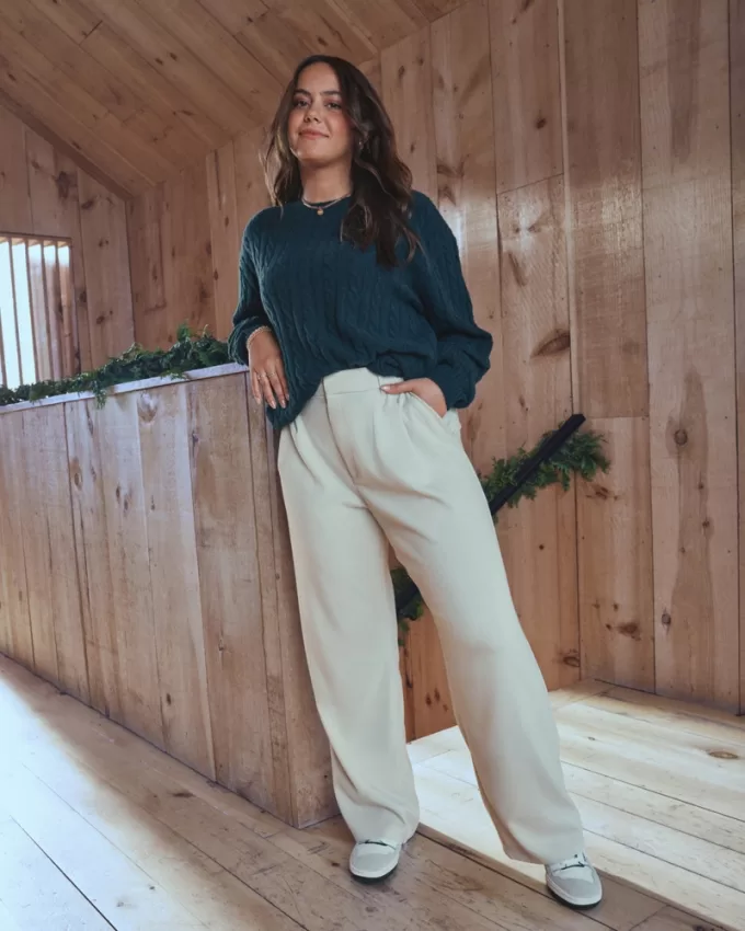 Hollister Livvy Ultra High-Rise Wide-Leg Pants,Hollister Livvy Ultra High-Rise Wide-Leg Pants Hollister Livvy Ultra High-Rise Wide-Leg Pants,Hollister Livvy Ultra High-Rise Wide-Leg Pants