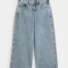 Low-Rise Medium Wash Super Baggy Jeans,Low-Rise Medium Wash Super Baggy Jeans
