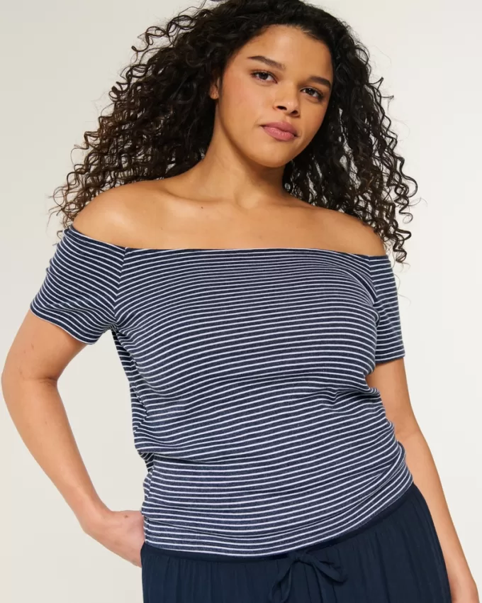 Short Sleeve Skimming Off-the-Shoulder Top,Short Sleeve Skimming Off-the-Shoulder Top Short Sleeve Skimming Off-the-Shoulder Top,Short Sleeve Skimming Off-the-Shoulder Top