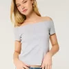 Short Sleeve Skimming Off-the-Shoulder Top,Short Sleeve Skimming Off-the-Shoulder Top Short Sleeve Skimming Off-the-Shoulder Top,Short Sleeve Skimming Off-the-Shoulder Top